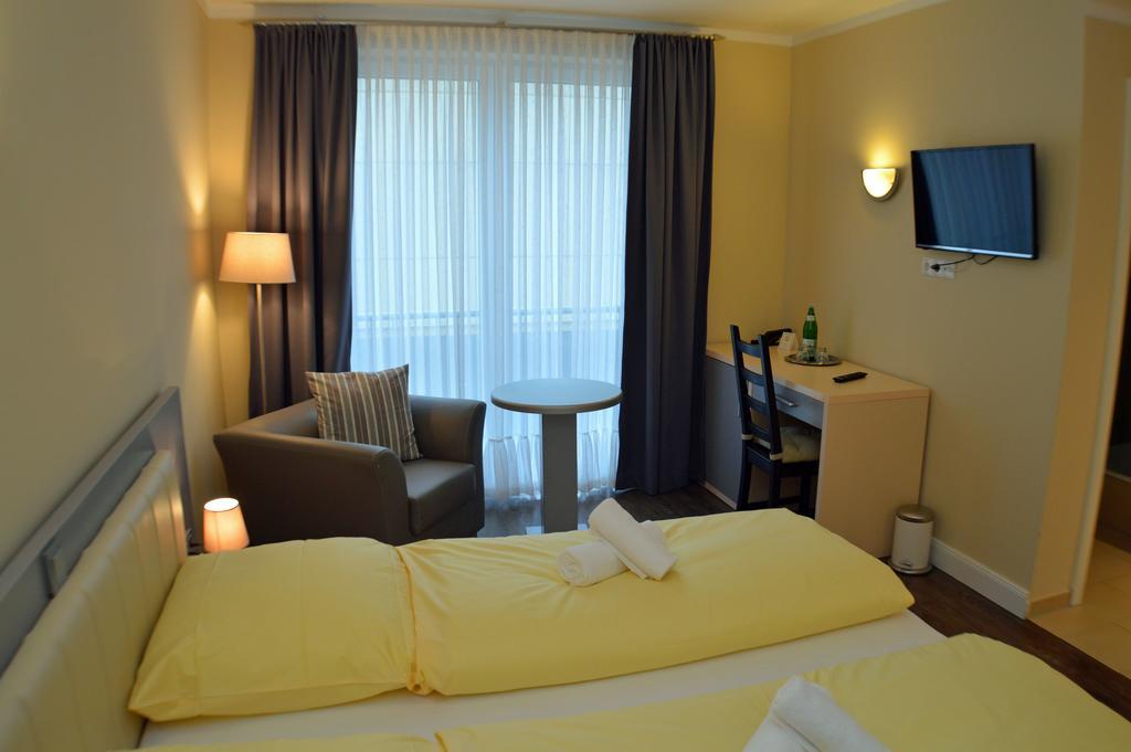 Hotel Jeta Гамбург Экстерьер фото