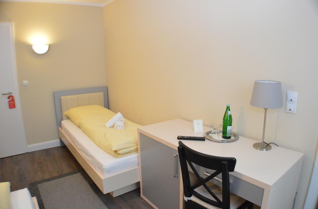 Hotel Jeta Гамбург Экстерьер фото