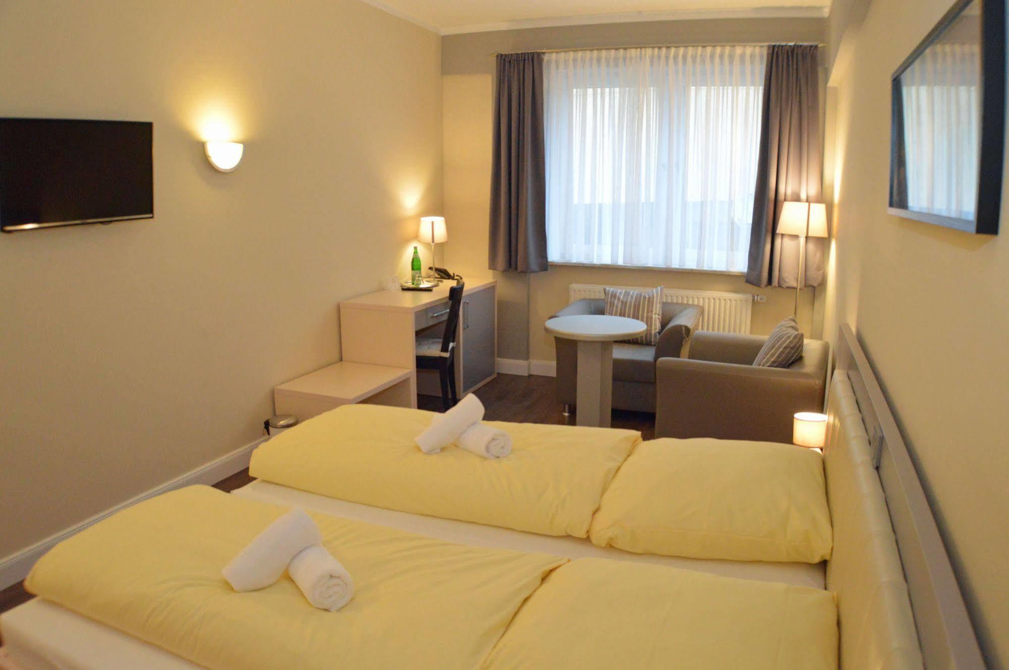 Hotel Jeta Гамбург Экстерьер фото